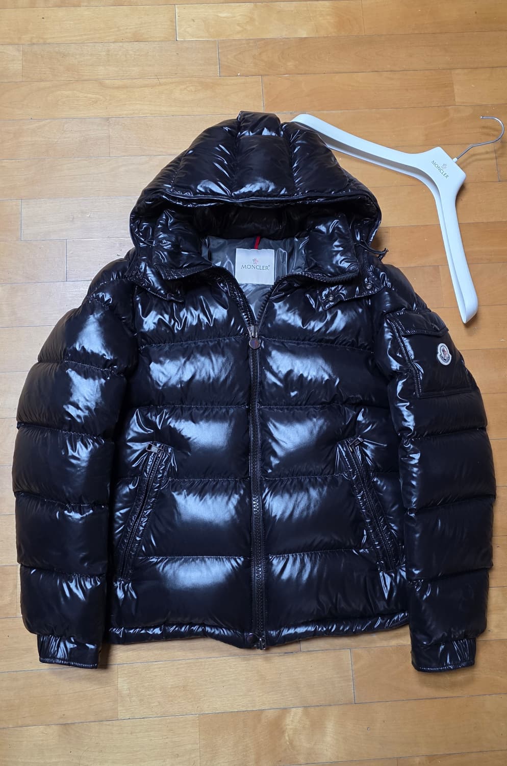 [3,새상품급]22fw 몽클레어 마야 패딩 백화점판 상품이미지1