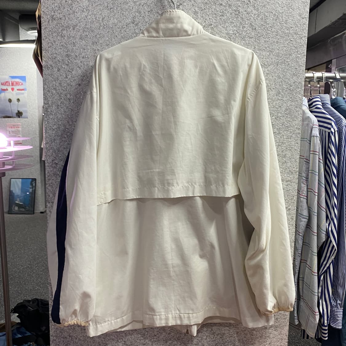 나이키 스우시 올드스쿨 화이트 배색 바람막이 B4685 상품이미지4