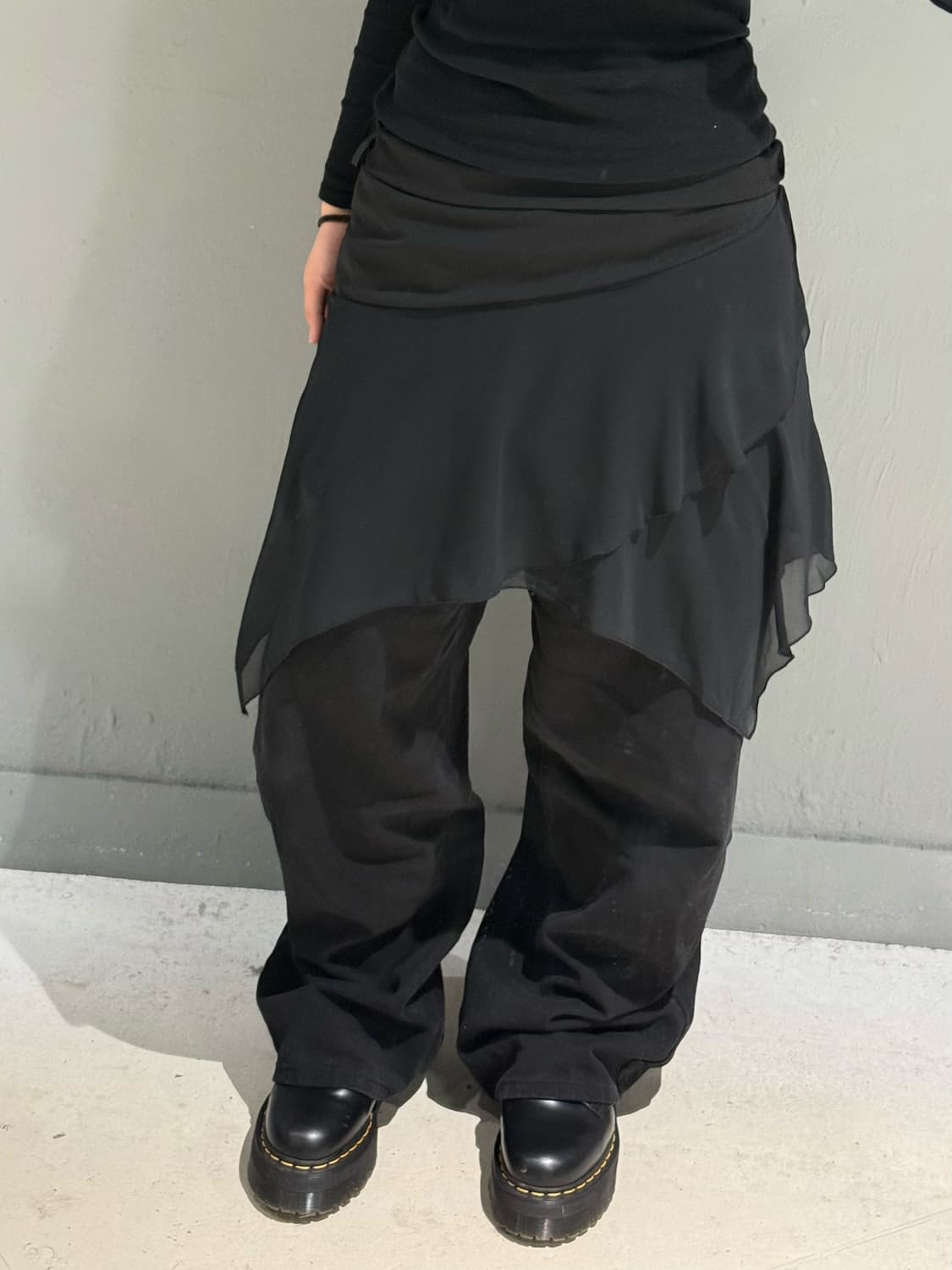 diagonal cutting detail skirt 상품이미지3