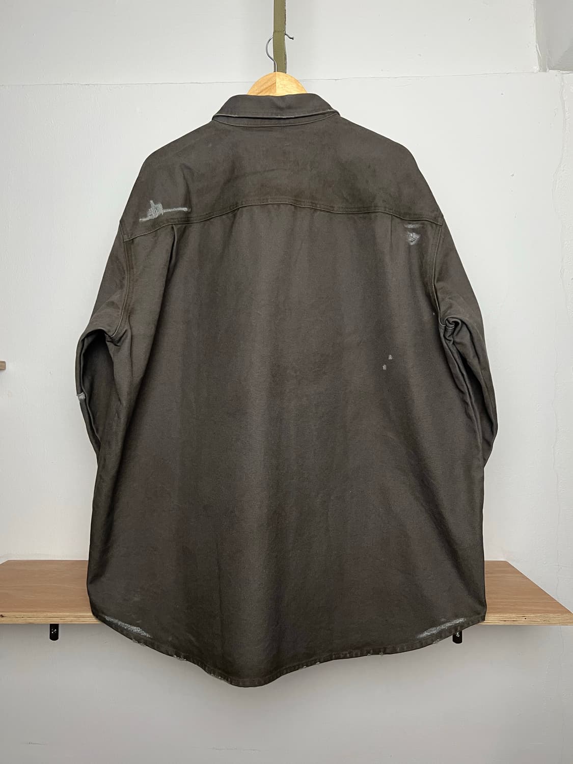 카미야 25SS 보로 덕 페인팅 셔츠 자켓 그레이 상품이미지2