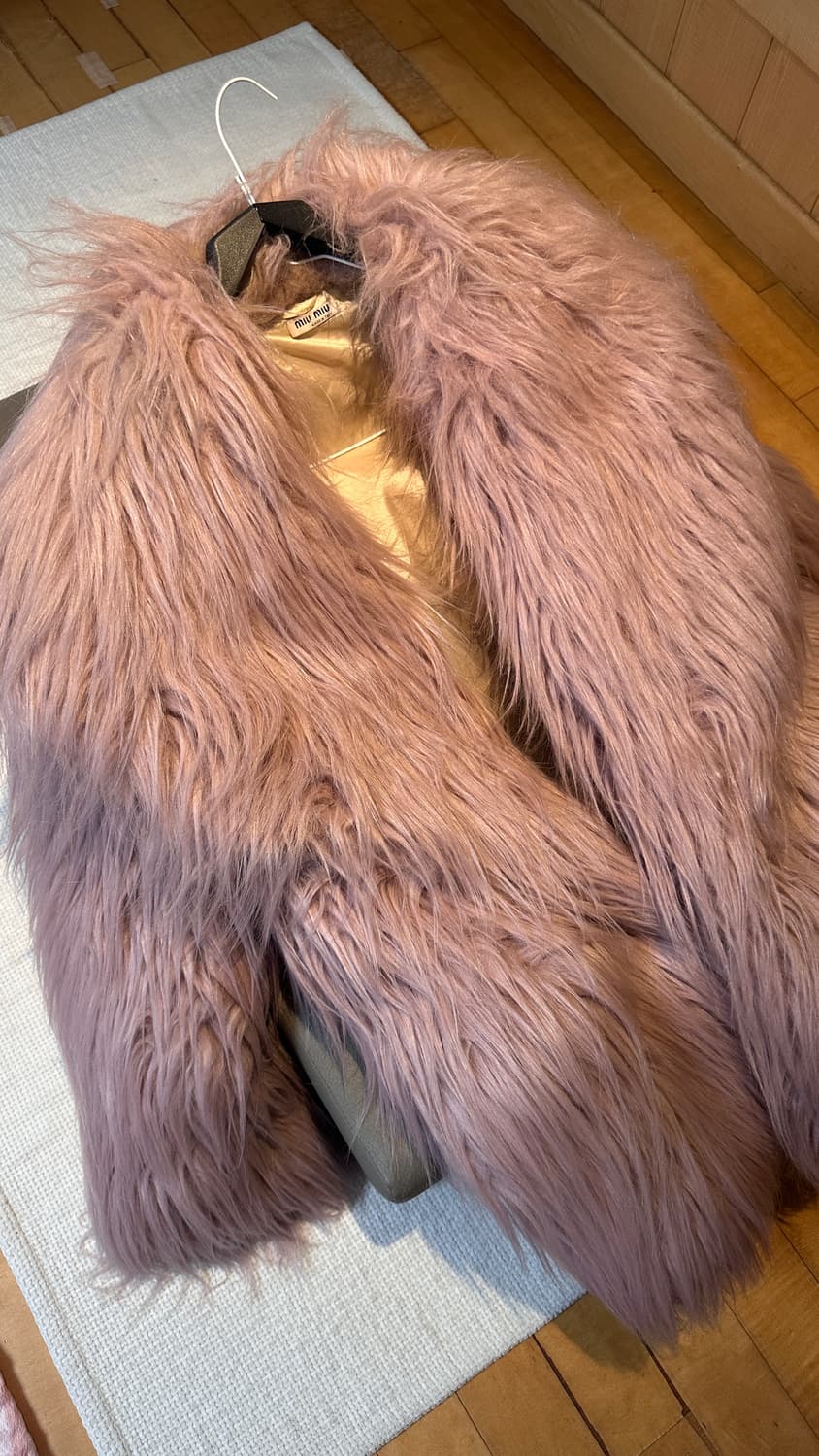 미우미우 퍼 자켓 MiuMiu Faux fur coat 상품이미지3