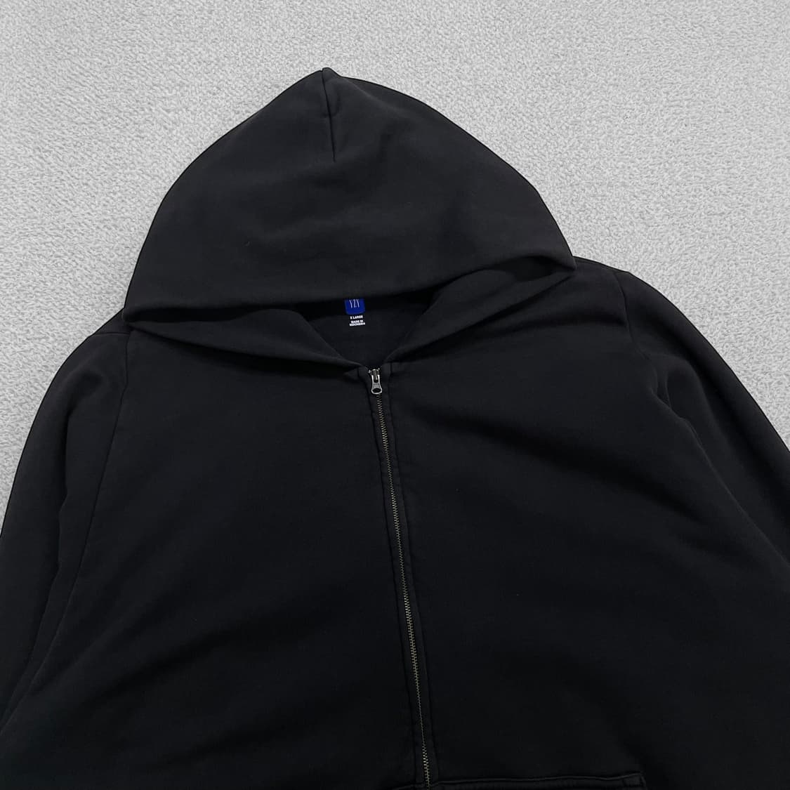 이지 x 갭 YZY 익스클루시브 후드 집업 블랙 상품이미지2