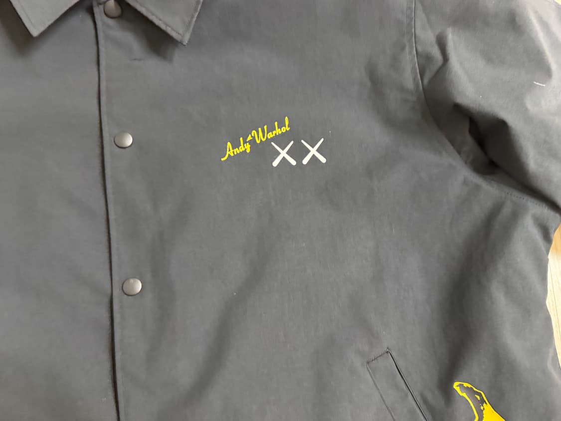 유니클로 UT x 카우스 x 워홀 코치 자켓 블랙 - 4XL 상품이미지5