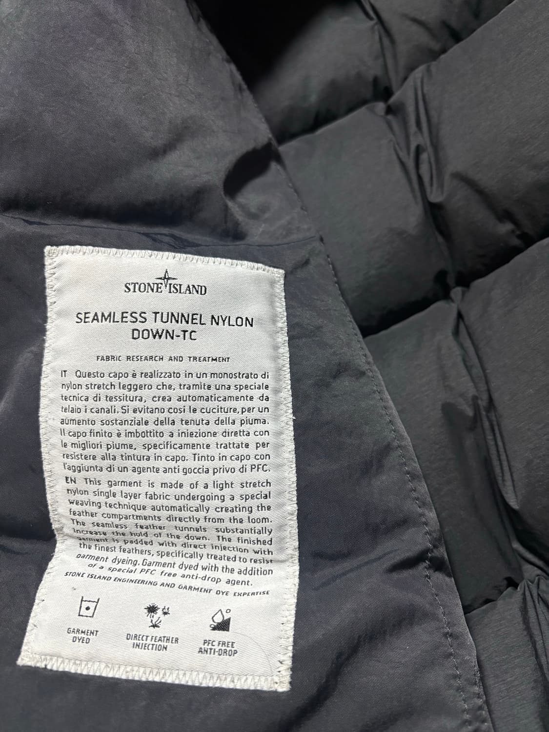 스톤아일랜드 심리스 터널 패딩 L사이즈 상품이미지4