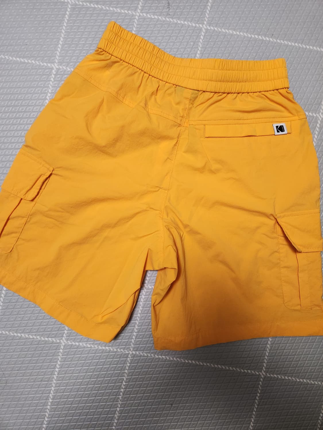 새상품급)코닥어패럴 크로마 브리즈 4부 반바지 YELLOW 사이즈xs

 상품이미지5