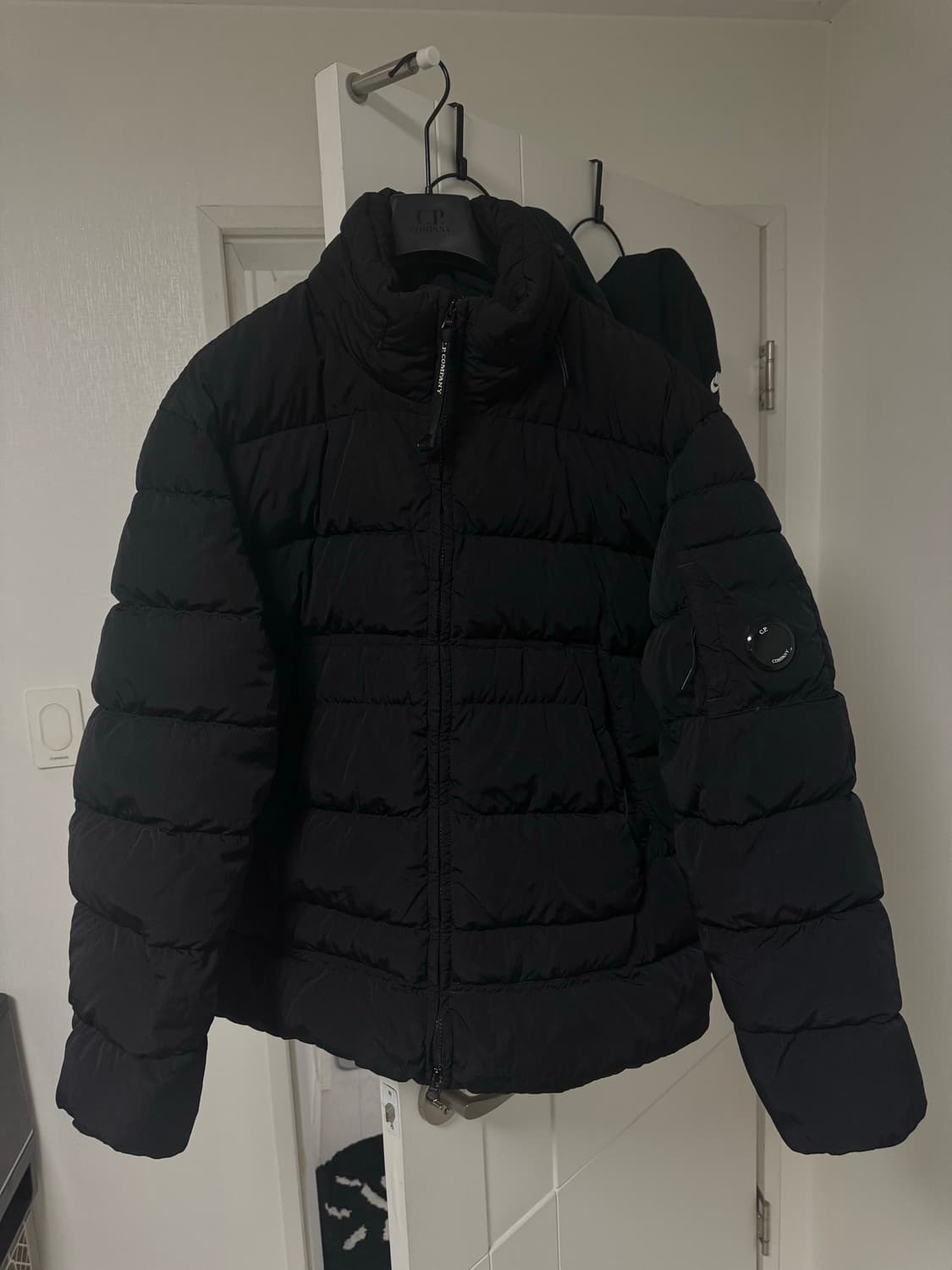 CP컴퍼니 에코크롬R 패딩 52사이즈 상품이미지1