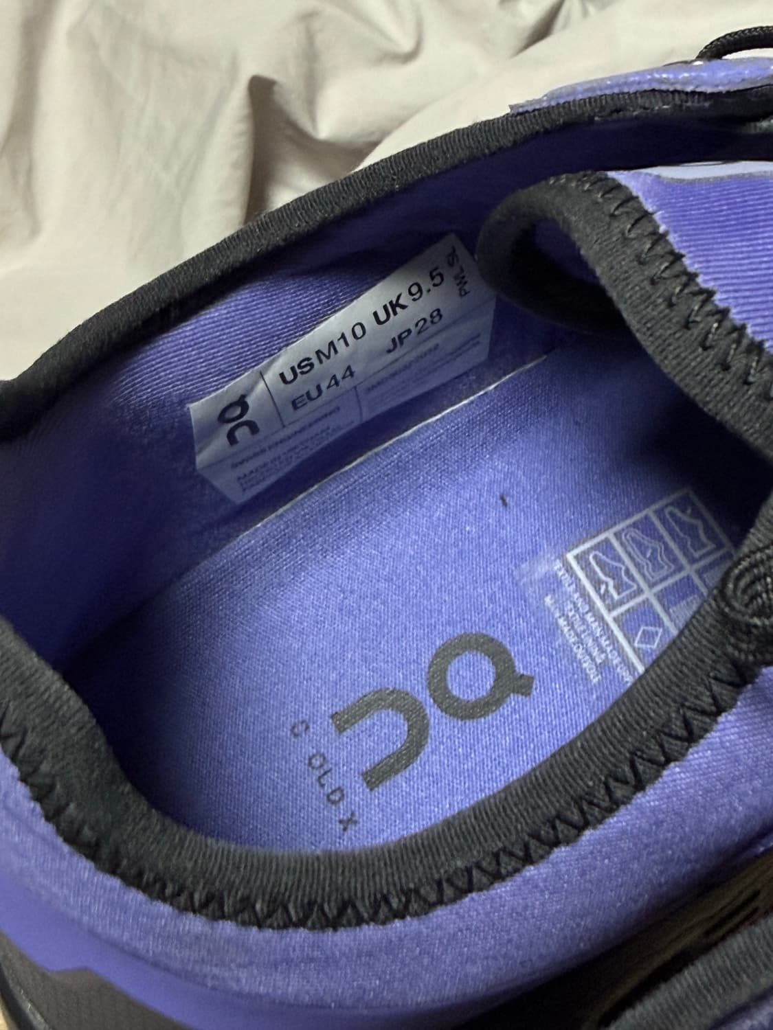 온러닝 클라우드X3 AD 블루베리 블랙 EU44 280 판매 상품이미지3