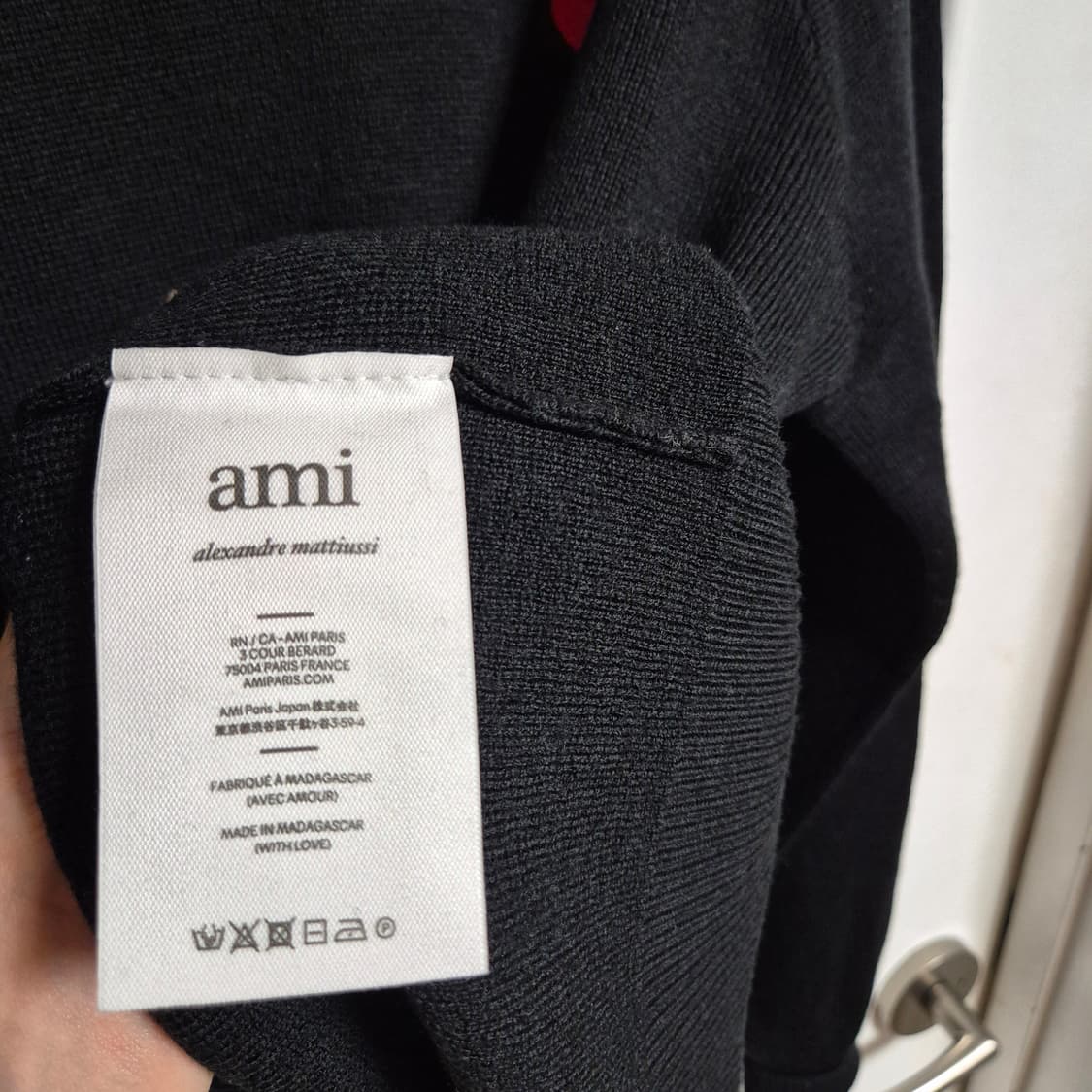 Ami 아미 스몰 하트 로고 블랙 스웨터 M 상품이미지5