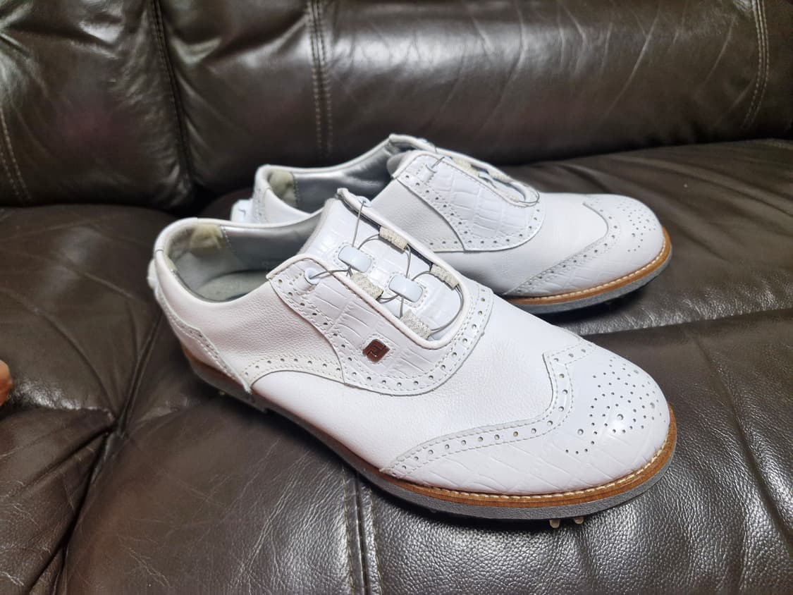 신품급)풋조이 FJ 프리미어윙팁 보아 골프화 245mm 상품이미지4