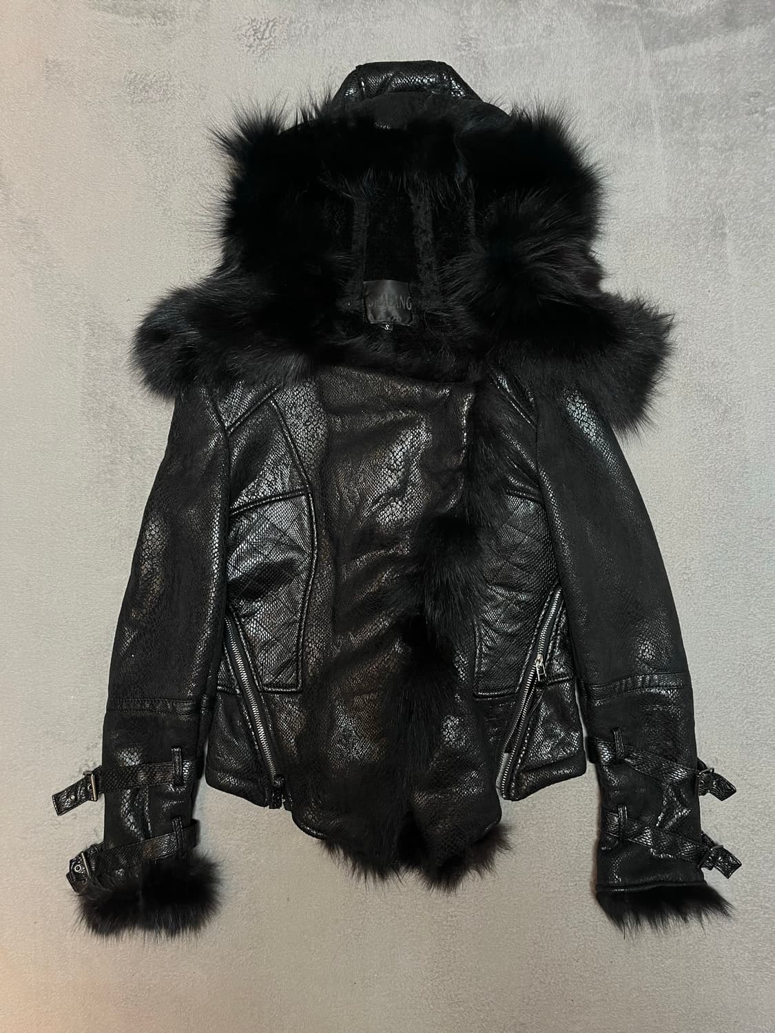 Shalang 파에톤 지퍼 디테일 무스탕 자켓 상품이미지2