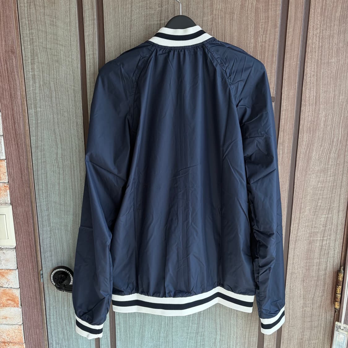 새상품(M)메종키츠네 트리컬러 폭스 패치 자켓 네이비 상품이미지2