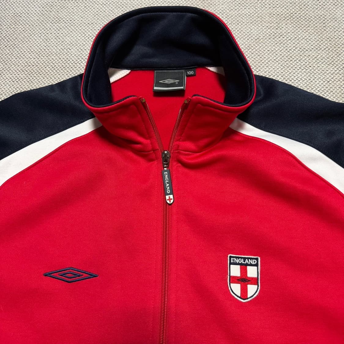 엄브로 잉글랜드 축구 대표팀 트랙 자켓 상품이미지2