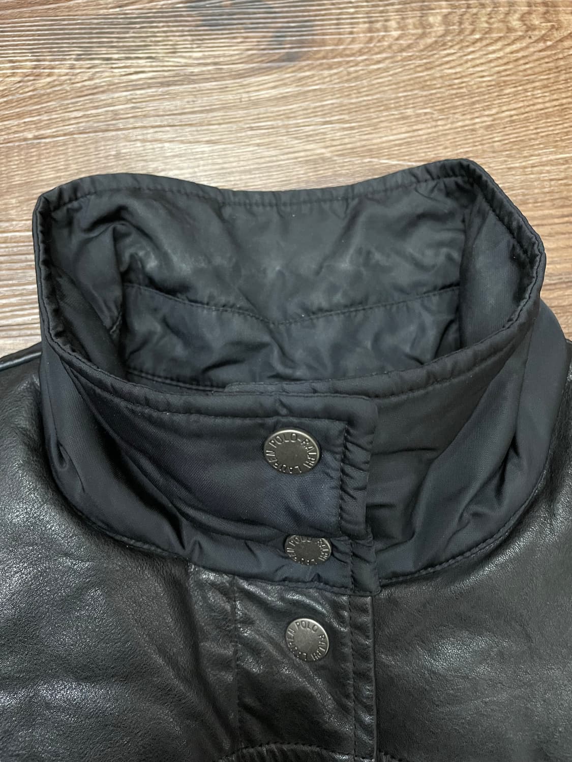 폴로 랄프로렌 소가죽 장식 구스다운 푸퍼 베스트 블랙 상품이미지4