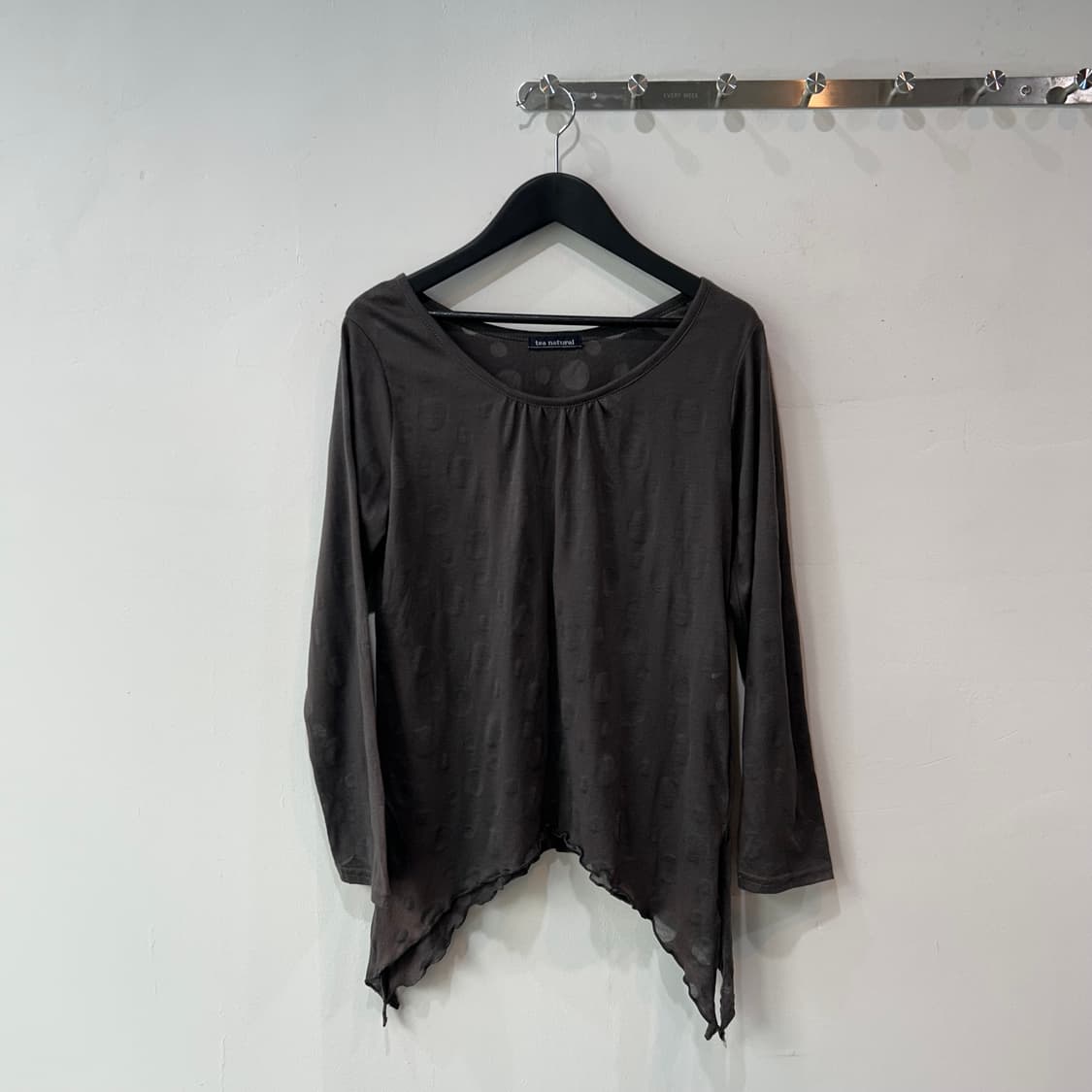 카키 도트 롱 슬리브 상품이미지1