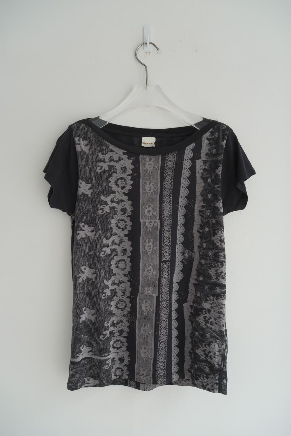 Lace graphic t-shirt   상품이미지4