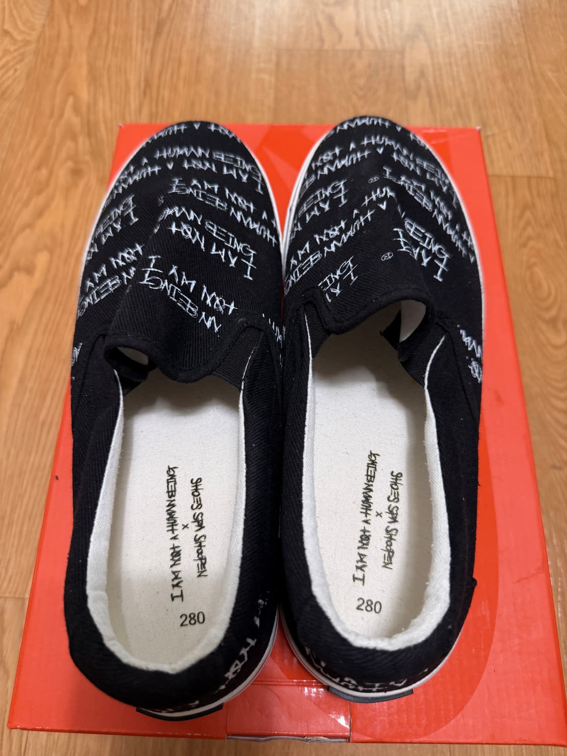 슈펜 아임낫어휴먼비잉 신발 상품이미지1