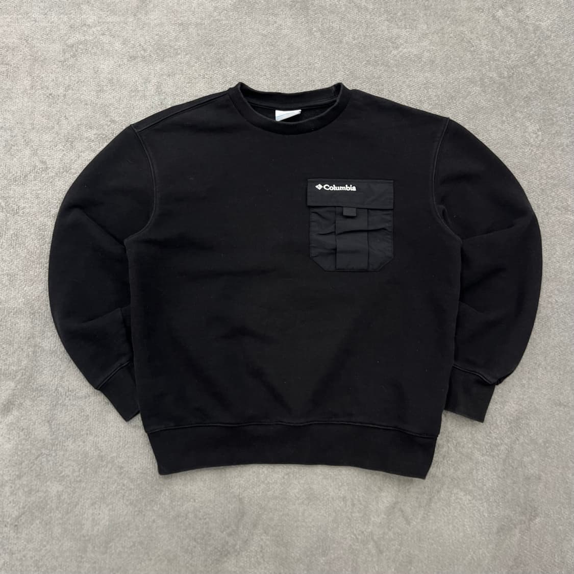 M 컬럼비아 블랙 포켓 맨투맨 상품이미지1