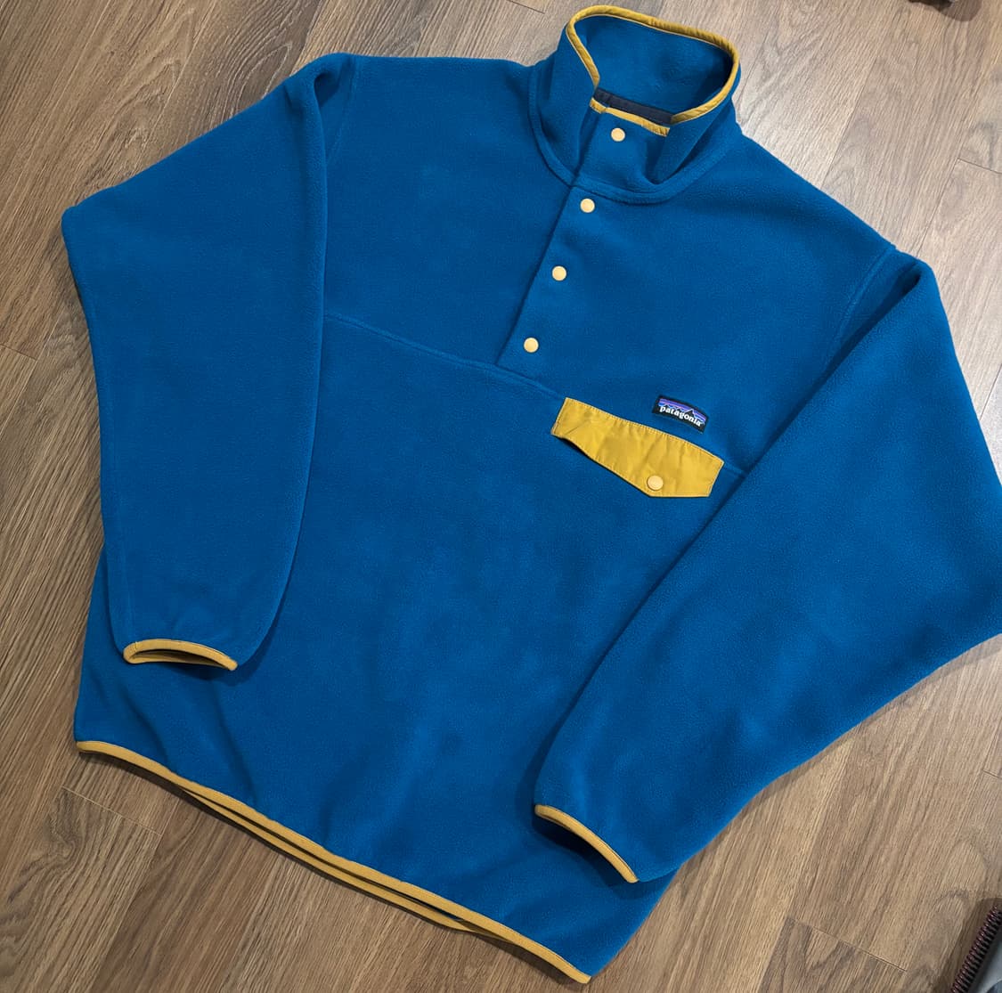 파타고니아 신칠라 언더워터 블루 m 사이즈 판매합니다. 상품이미지2