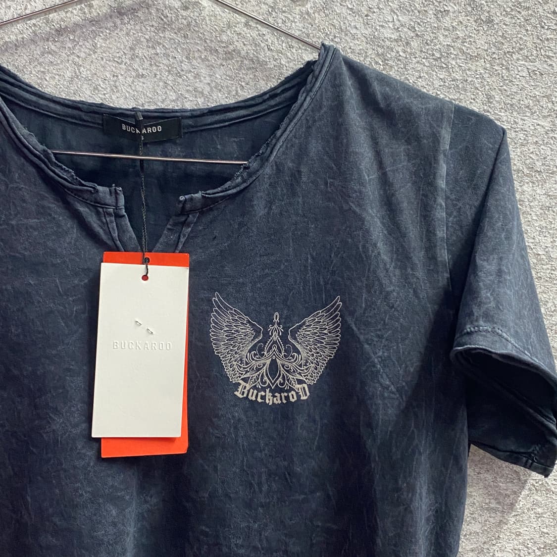 버커루 스몰로고 윙 펑키 그레이 반팔티 B4627 상품이미지3