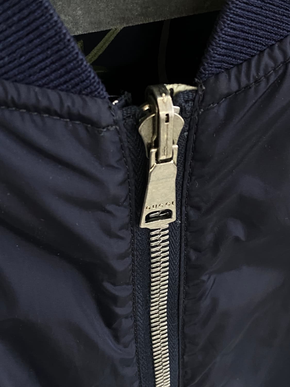 구찌 플로럴 봄버 자켓 네이비 50 상품이미지8