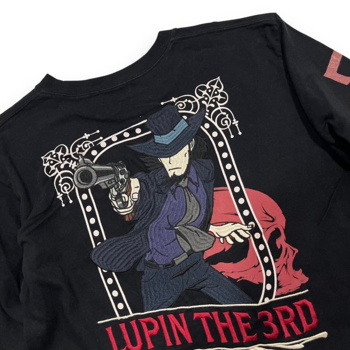 일본 ‘루팡 3세’ 리볼버 자수 다크 빈티지 롱 슬리브 상품이미지3