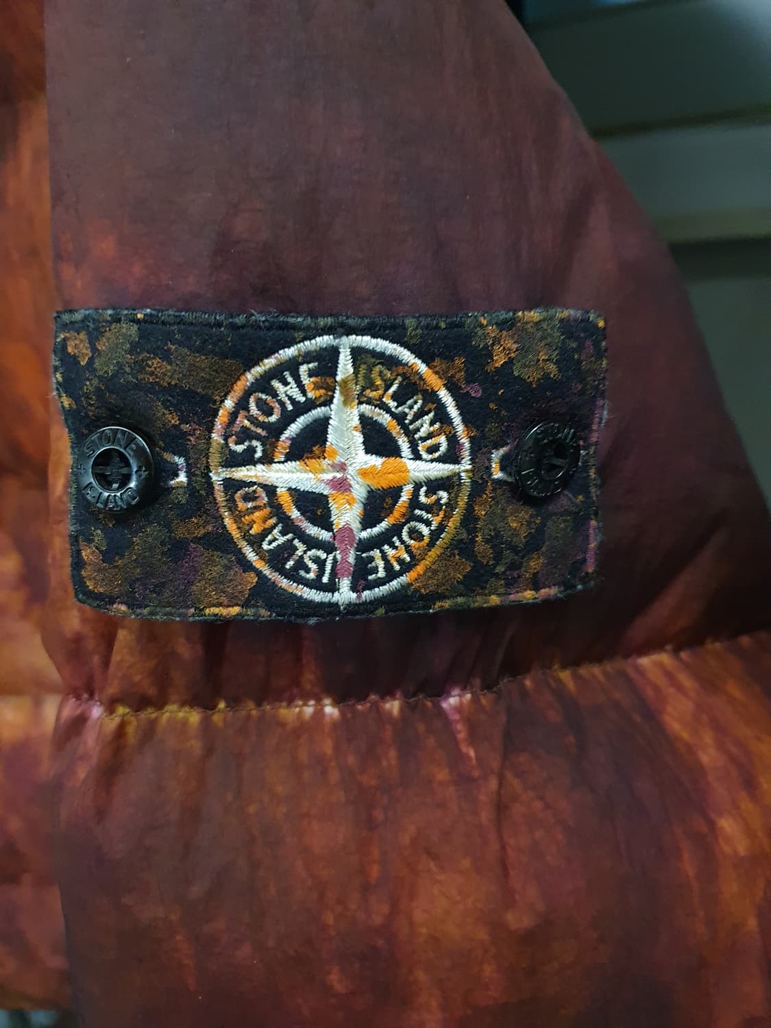 슈프림x스톤아일랜드 패딩 L 상품이미지3