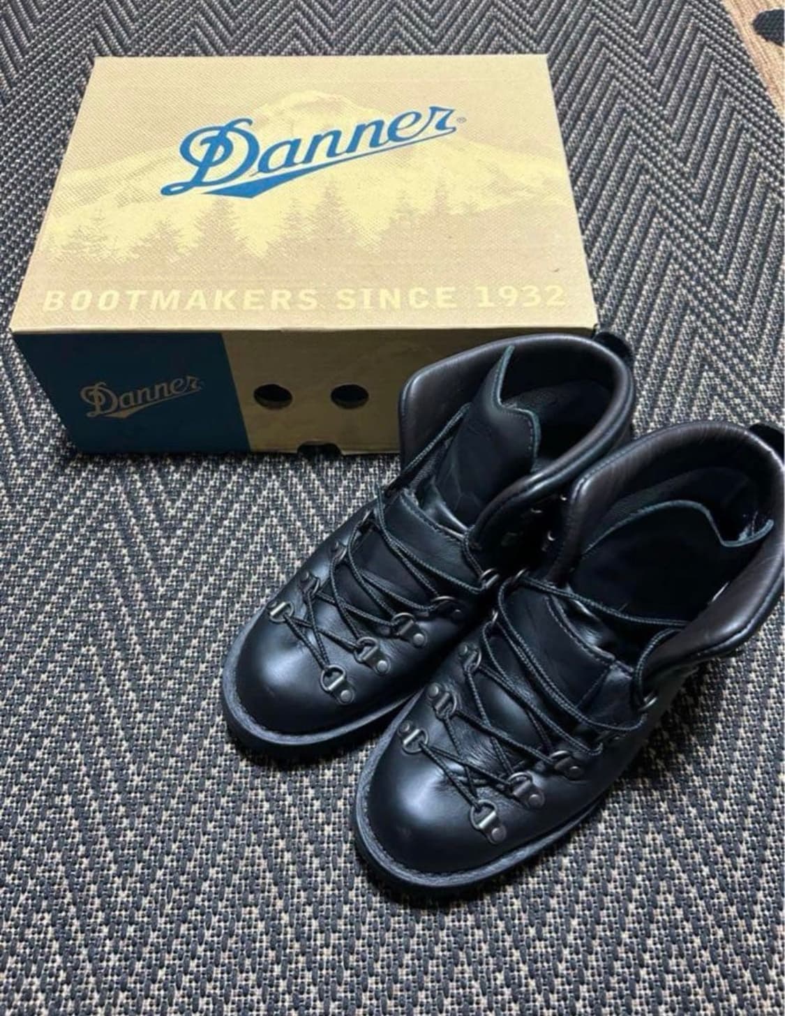 대너 마운틴 라이트 us8 상품이미지1