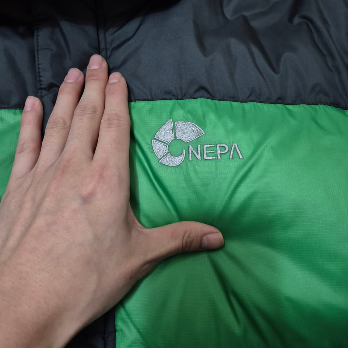 네파 남성 덕다운 오리지널 로고 후드 패딩 상품이미지4