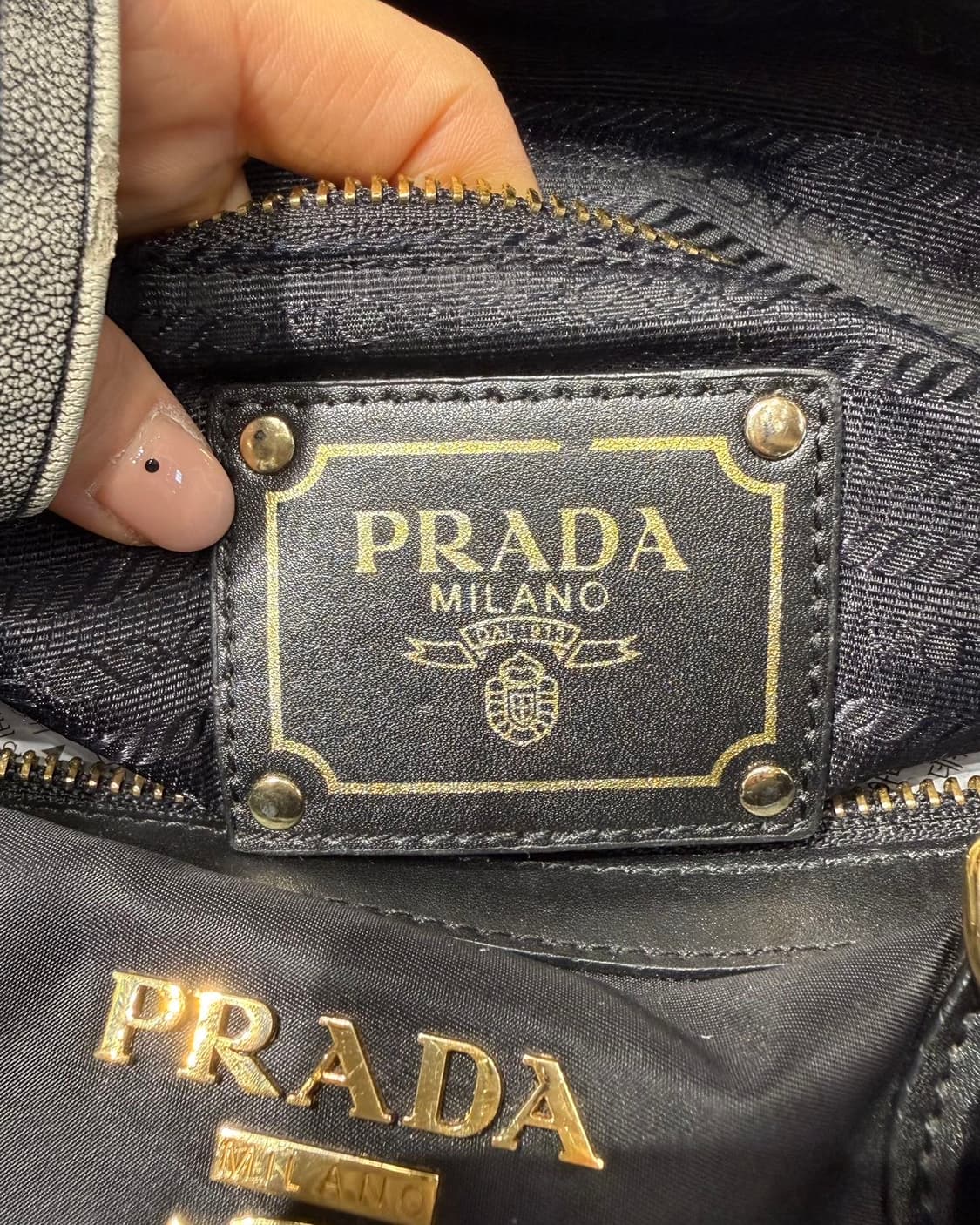 프라다 블랙 테수토 포코노 나일론 2WAY 토트백 상품이미지8