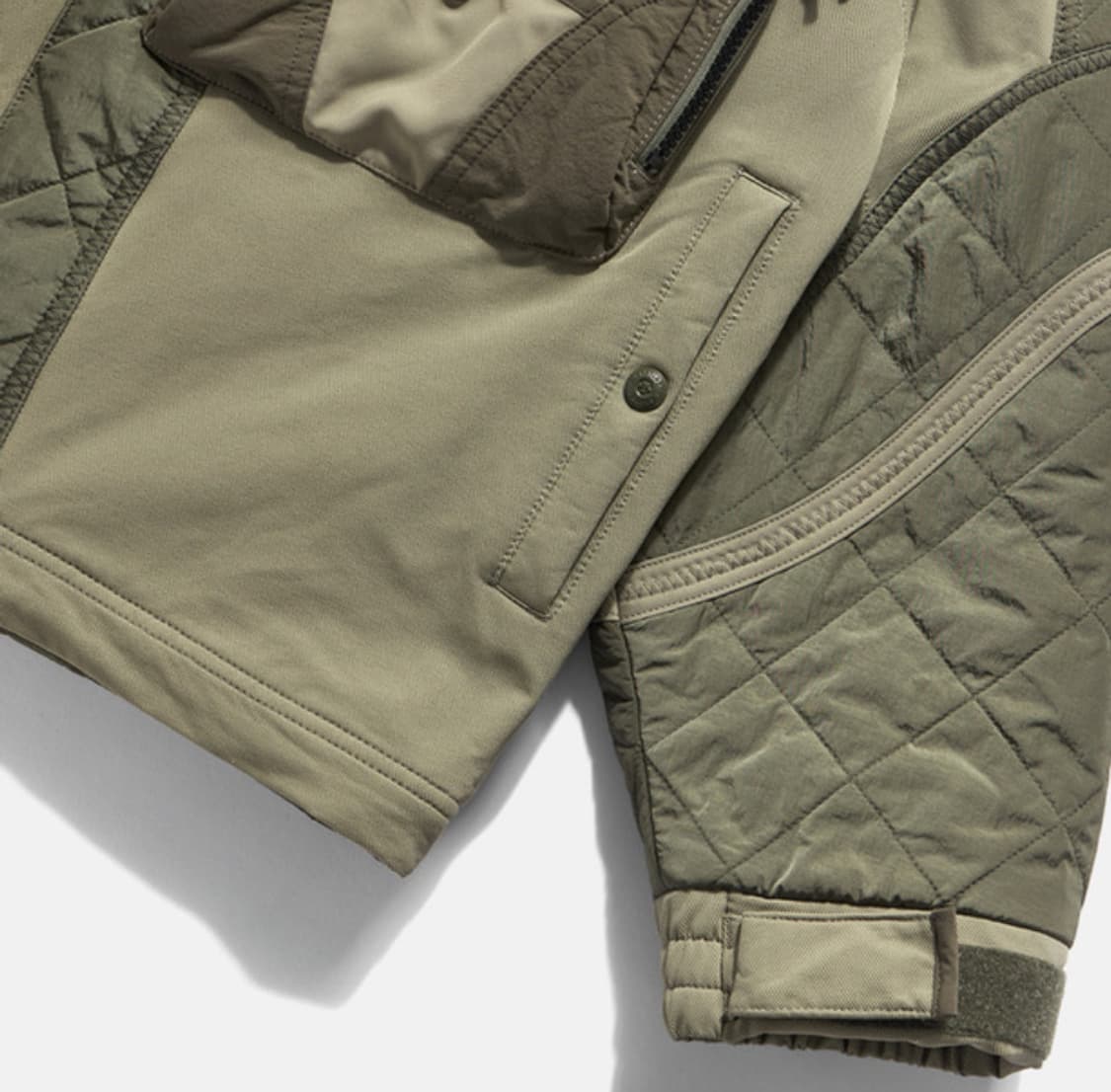 이스트로그x데상트 퀄팅자켓 M,L사이즈 보유 상품이미지3