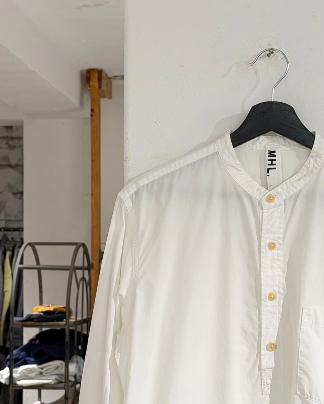 mhl 마가렛 호웰 화이트 헨리넥 셔츠 상품이미지2