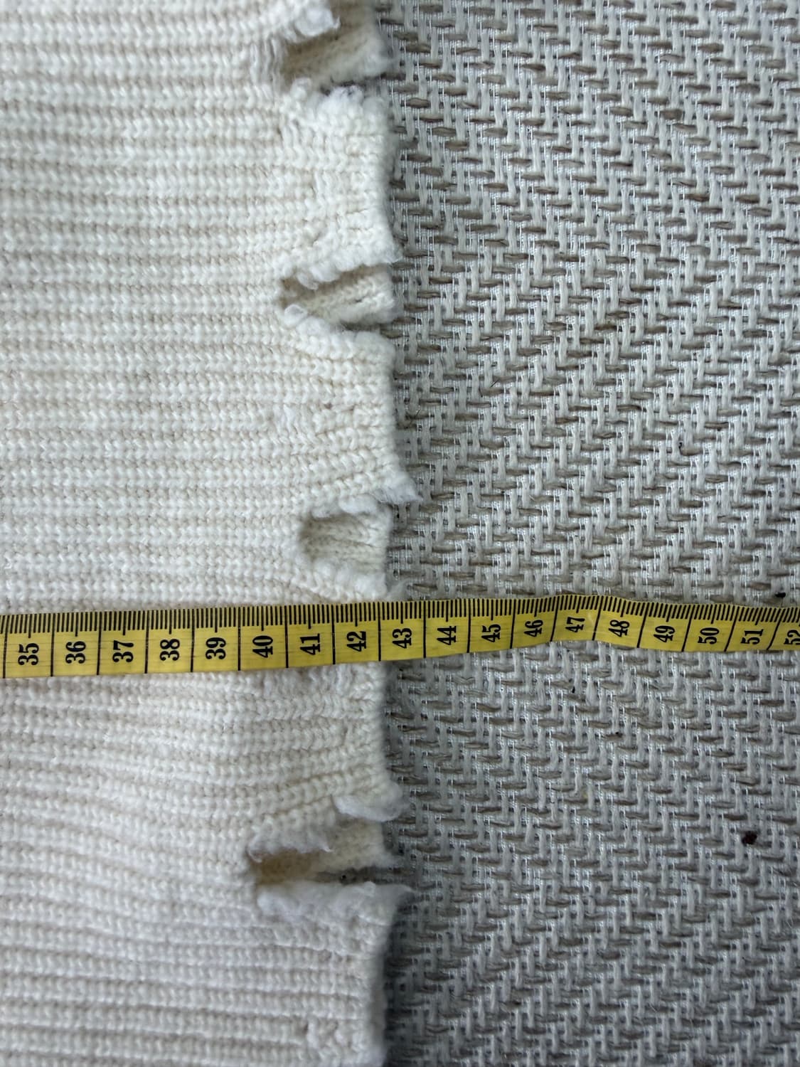 정품) 시스템 한섬 23ss 오버핏 크롭 데미지 니트 스웨터 90 상품이미지10