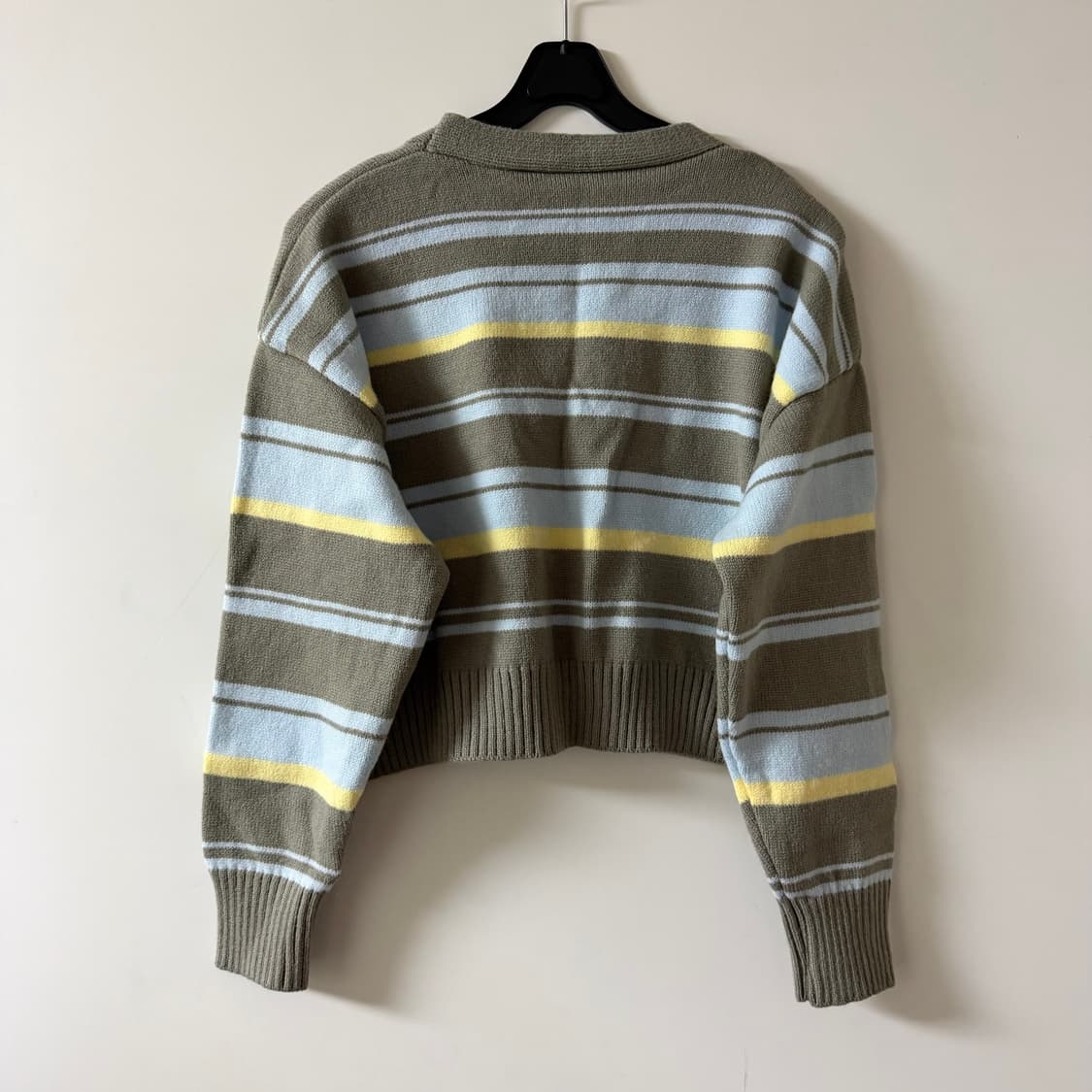 새상품 여자 브이넥 크롭 가디건 상품이미지5