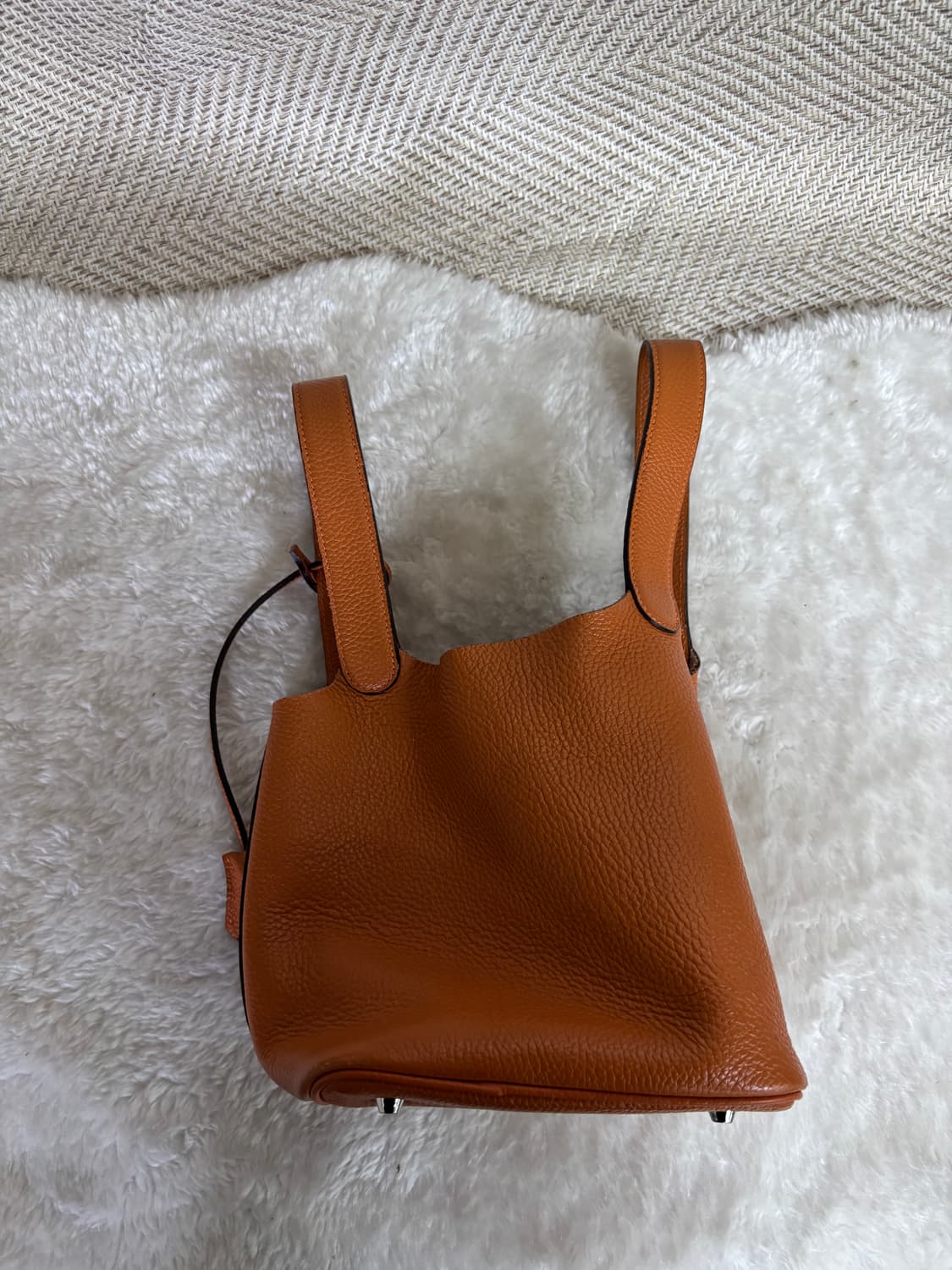 미니멀 버킷백 토드백 상품이미지1