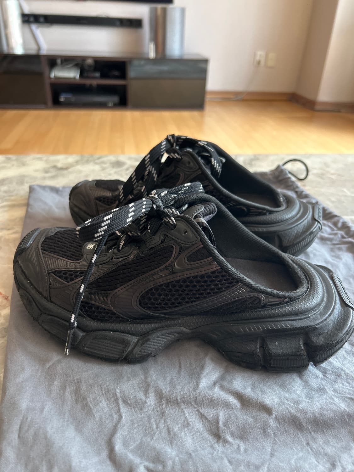 발렌시아가 뮬 240 여자사이즈 상품이미지3