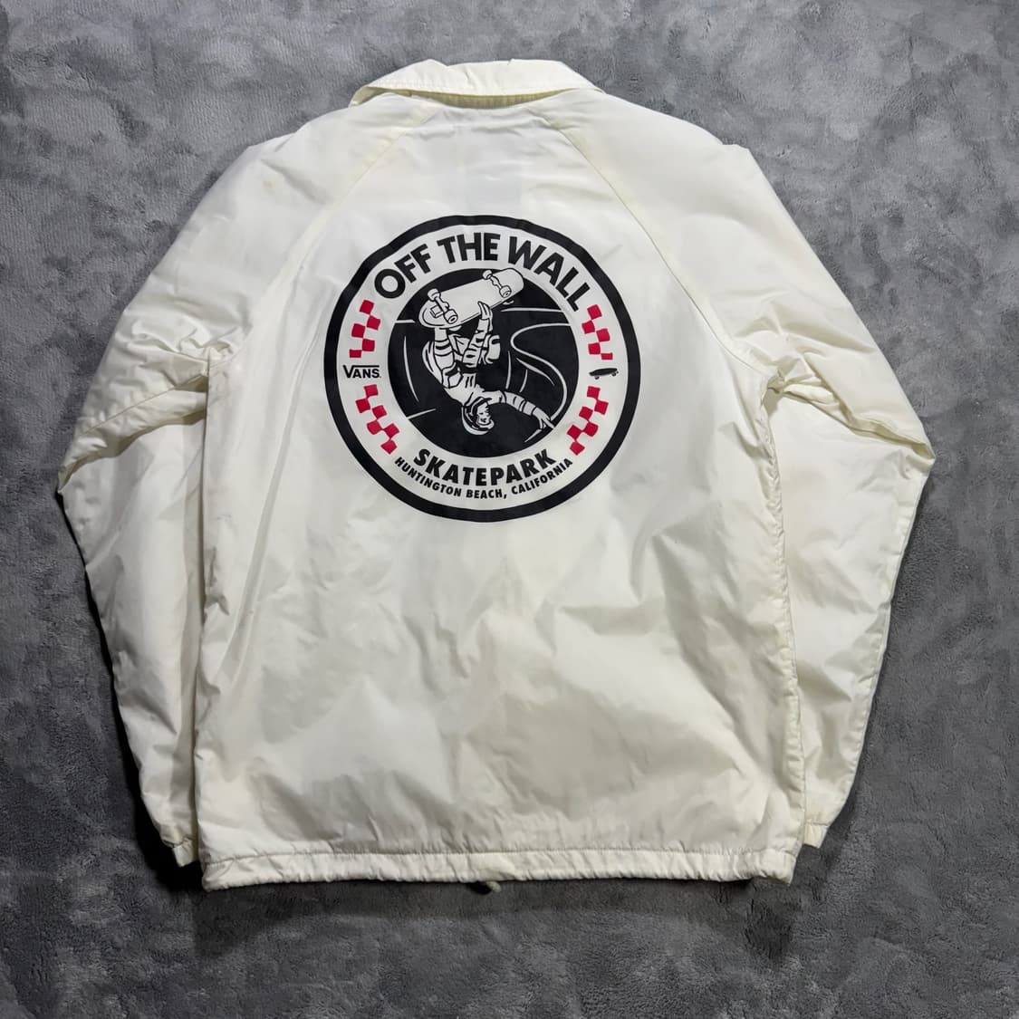 반스 아이보리 백 프린팅 코치자켓 상품이미지1