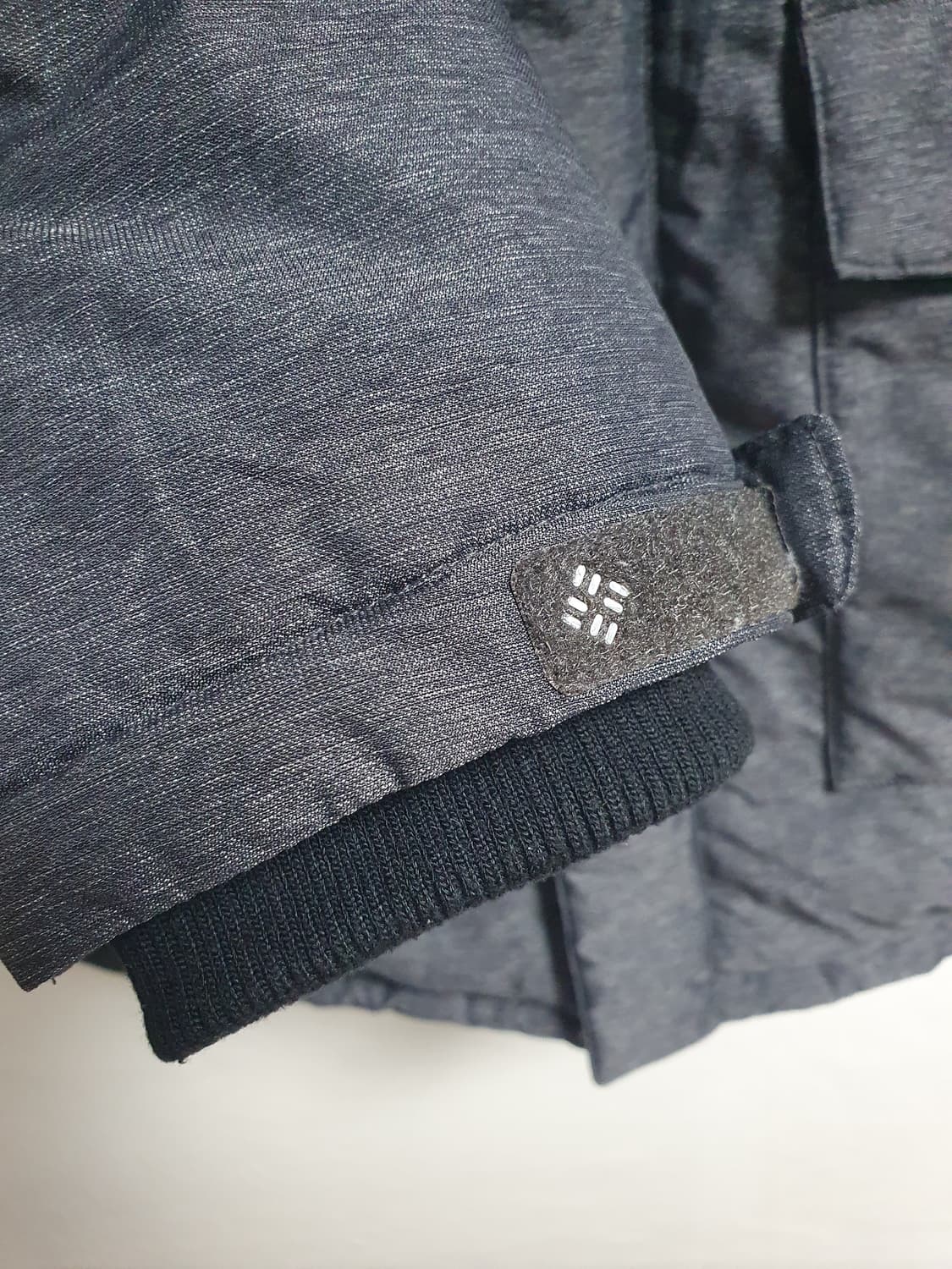 컬럼비아 헤비 덕다운 패딩 멜란지블랙 100 🧊🖤 상품이미지5