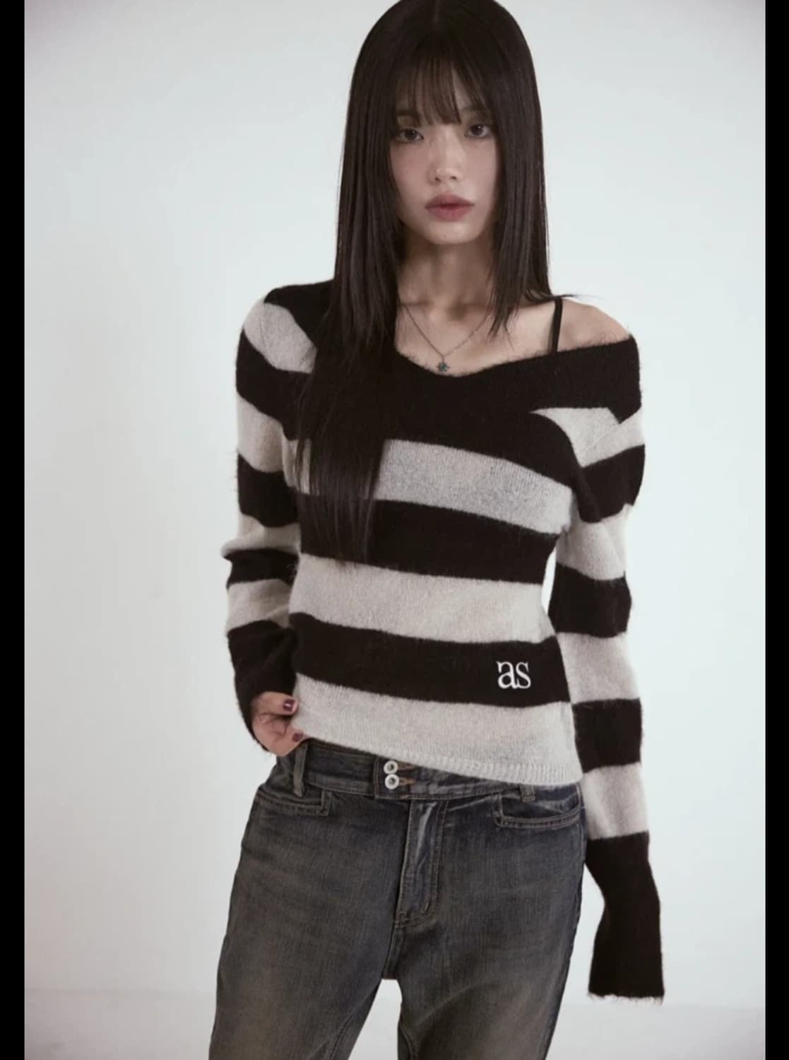 애즈온 포니 스트라이프 니트 상품이미지1