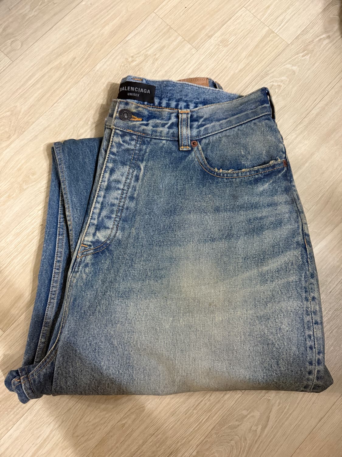 발렌시아가 코팅 배기진 xs 상품이미지2