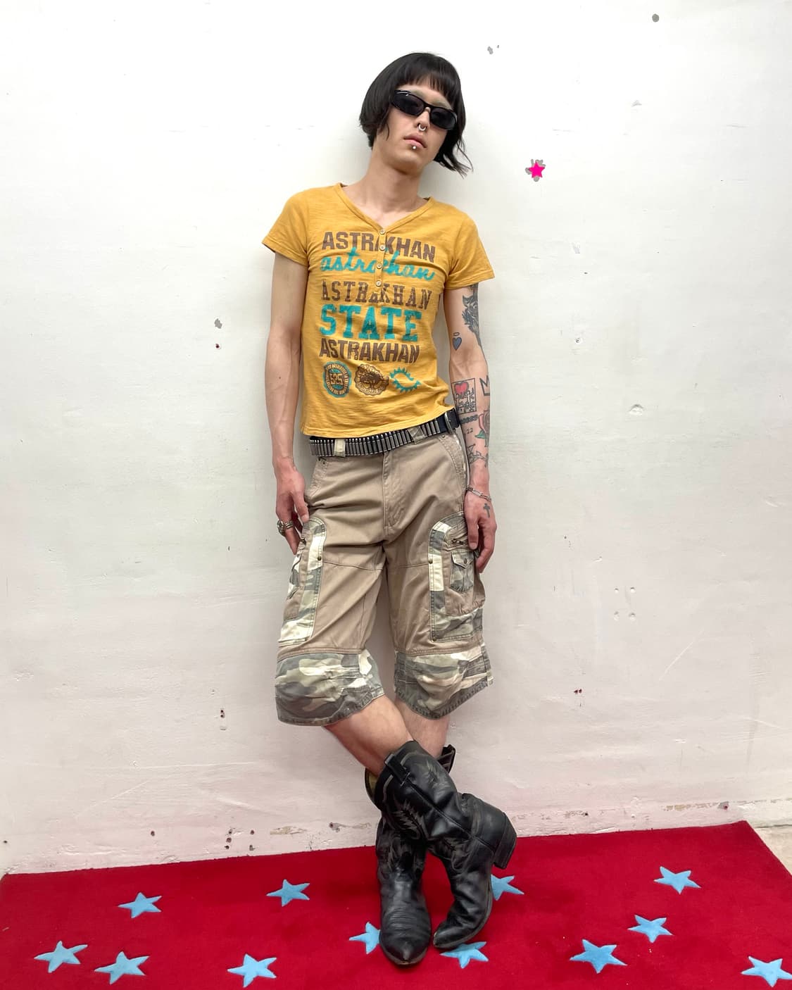 mustard button lettering T-shirt  상품이미지5