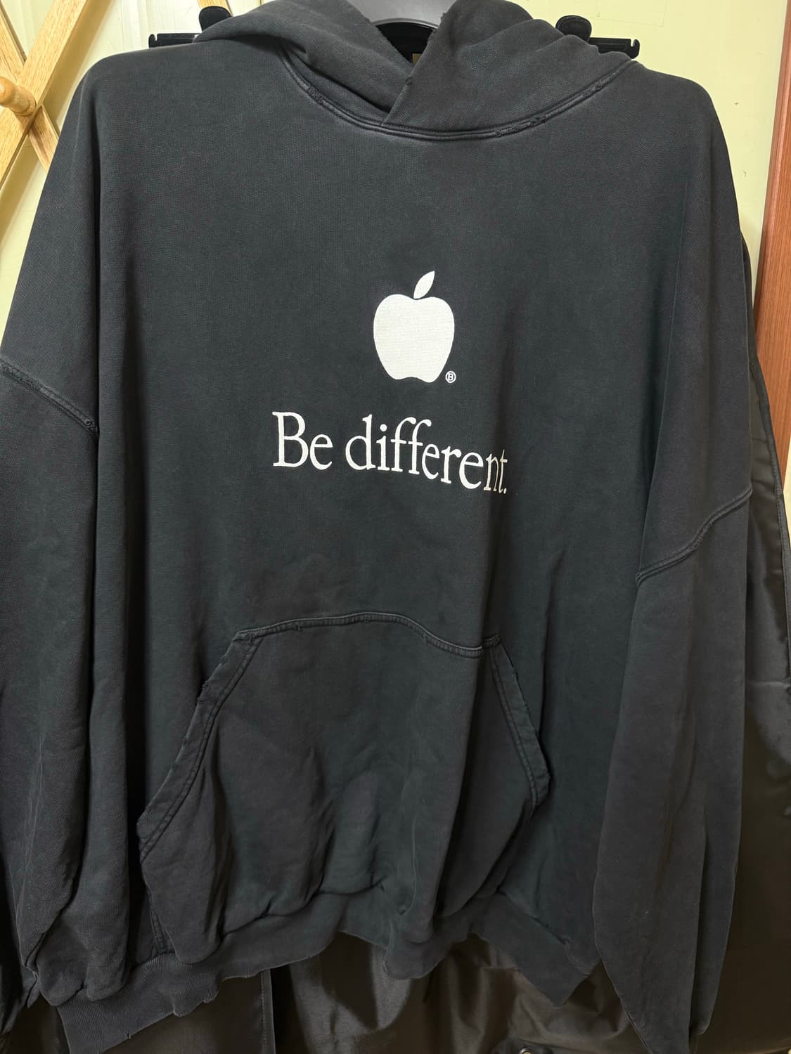 [4] 발렌시아가 애플 후드 상품이미지2