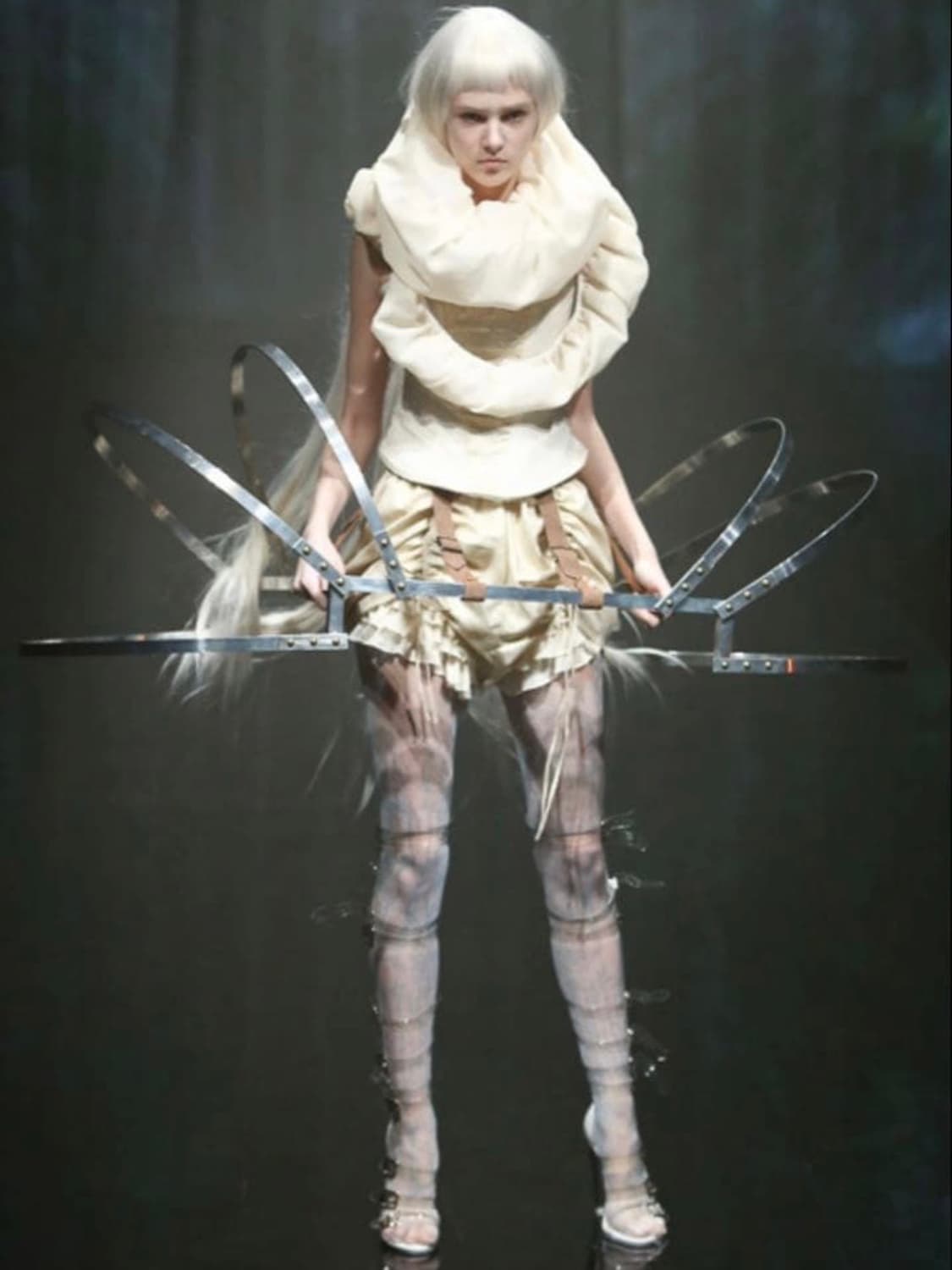 Alice auaa SS14 runway muffler 상품이미지6