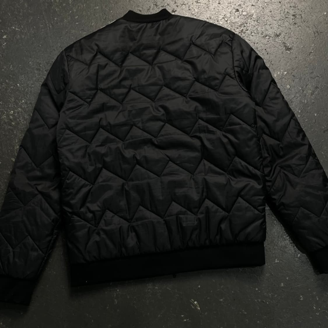 100 아디다스 슈퍼스타 퀄팅 점퍼 상품이미지5