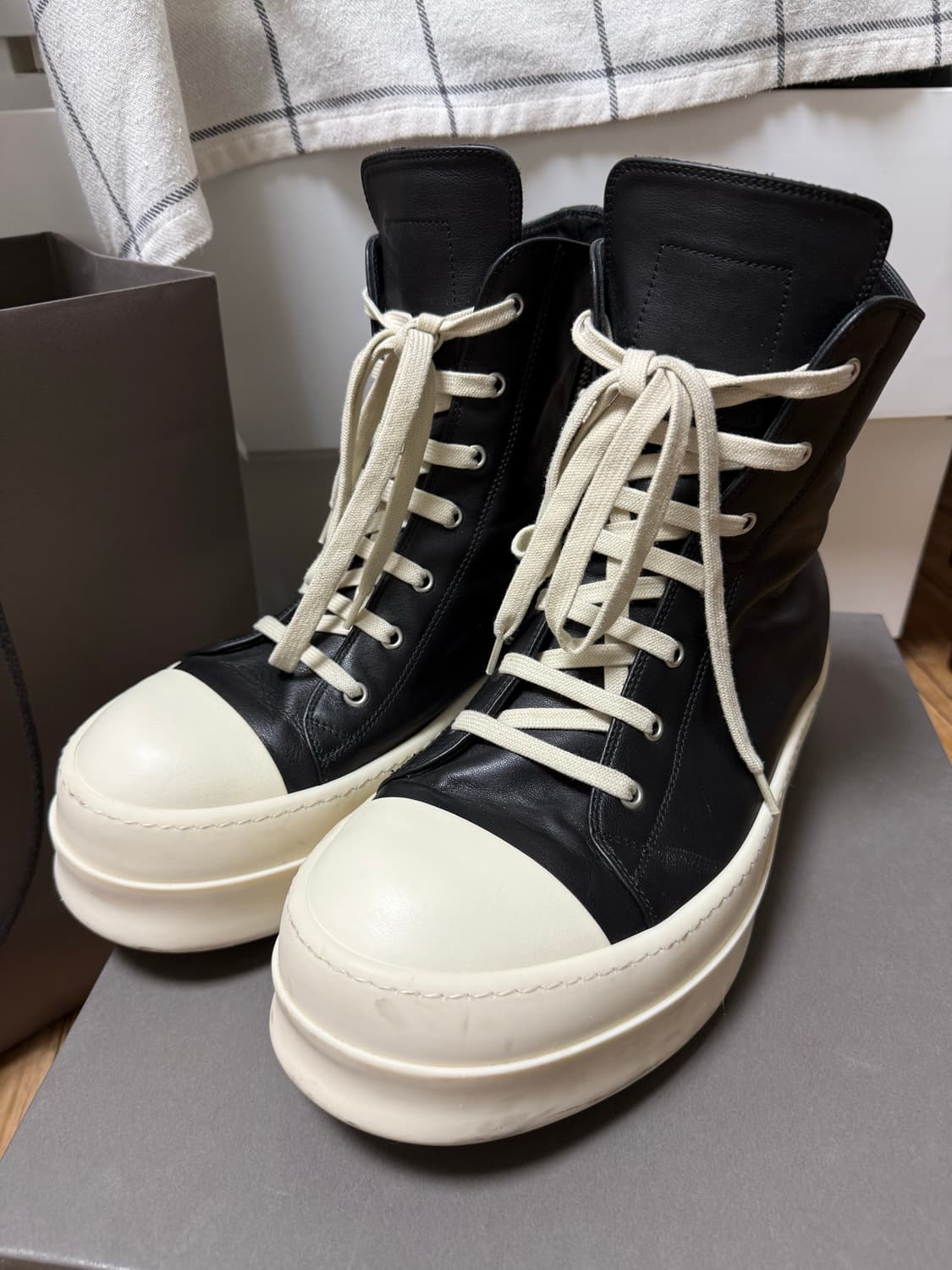 44)릭오웬스 메가범퍼 라몬즈 레더 상품이미지1