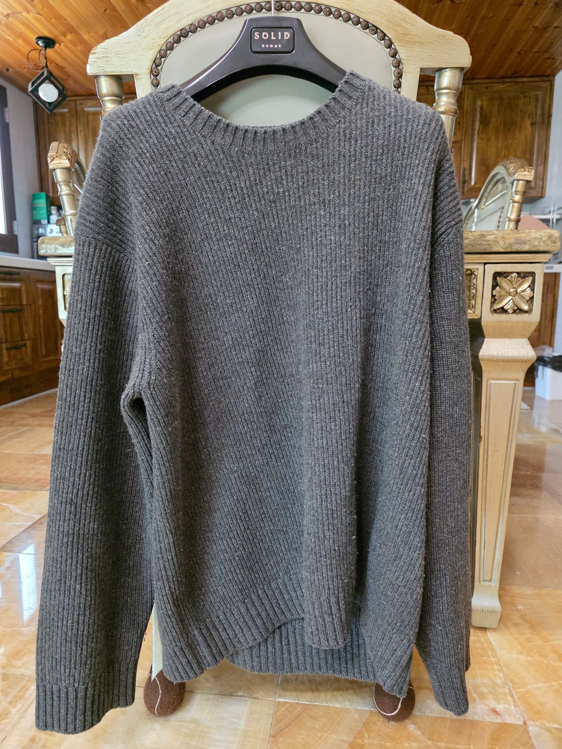 타임옴므 울라운드넥 니트 탑 다크그레이 상품이미지1