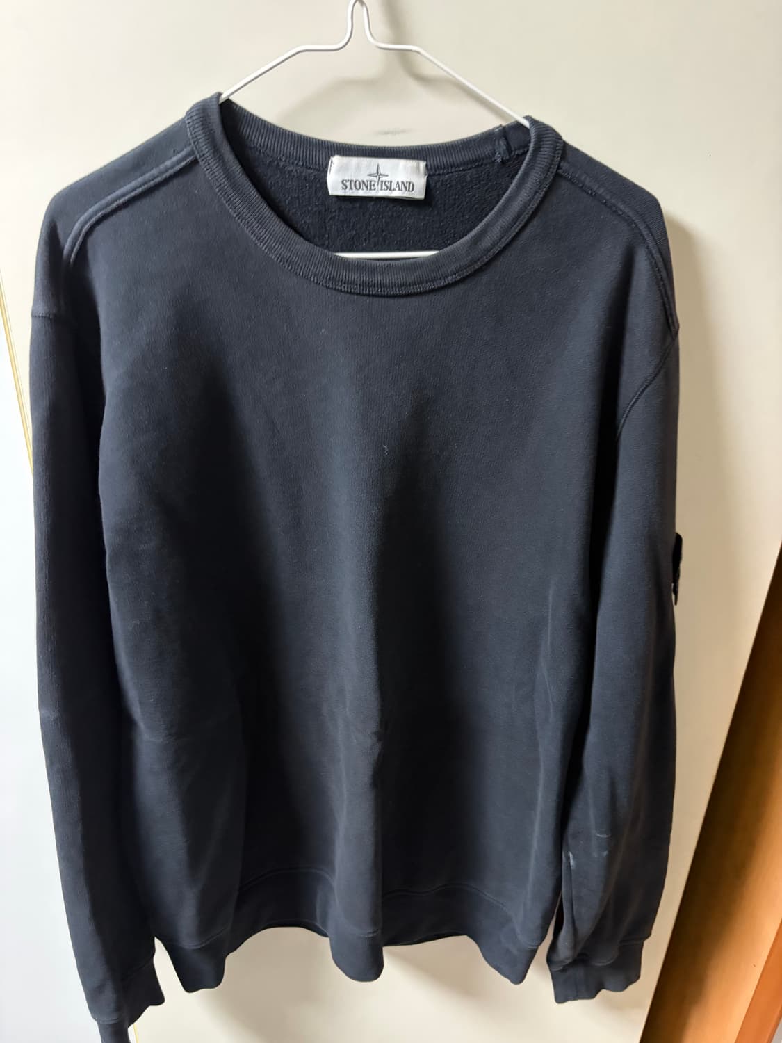 스톤아일랜드 맨투맨입니다  상품이미지1