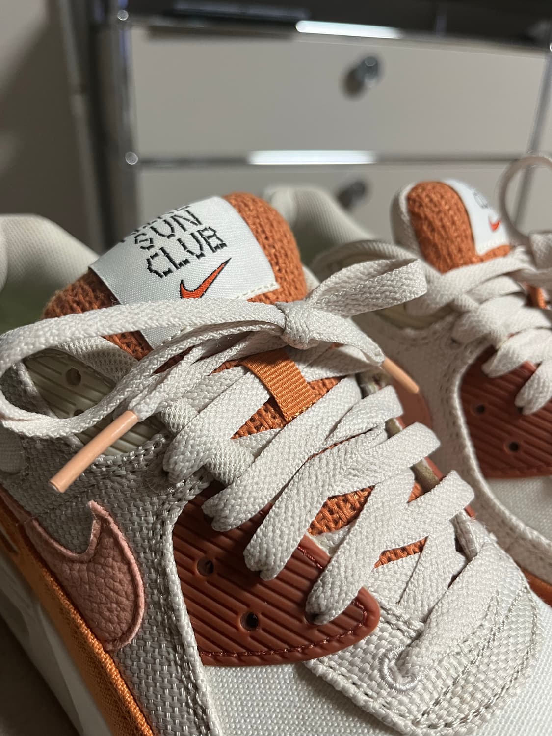 [270] 나이키 에어맥스 90 SE Sun club 상품이미지1