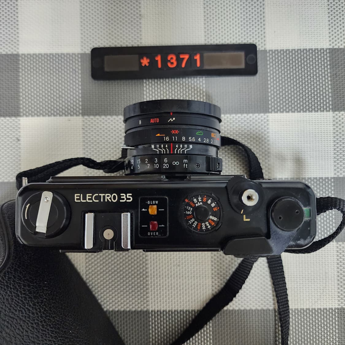 야시카 일렉트로 35 gtn 필름카메라 블랙바디 케이스포함 상품이미지2