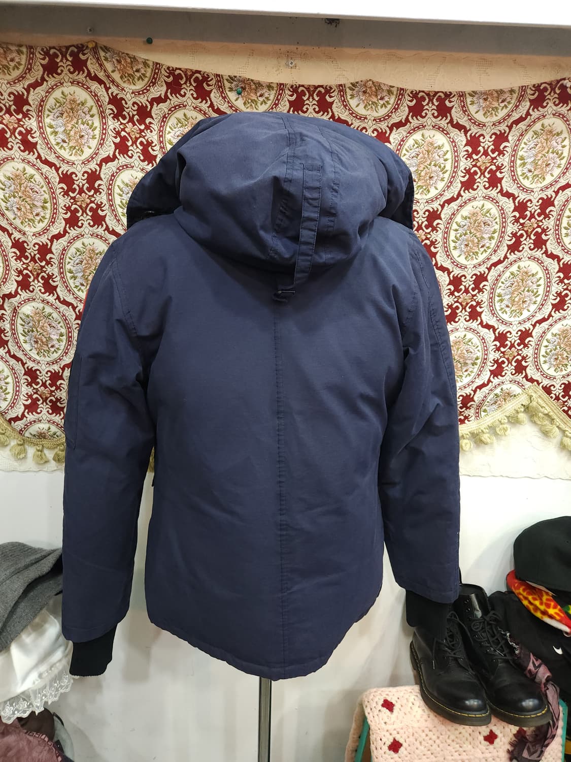 캐나다구스 몬테넬로 후드 다운 점퍼

 상품이미지10