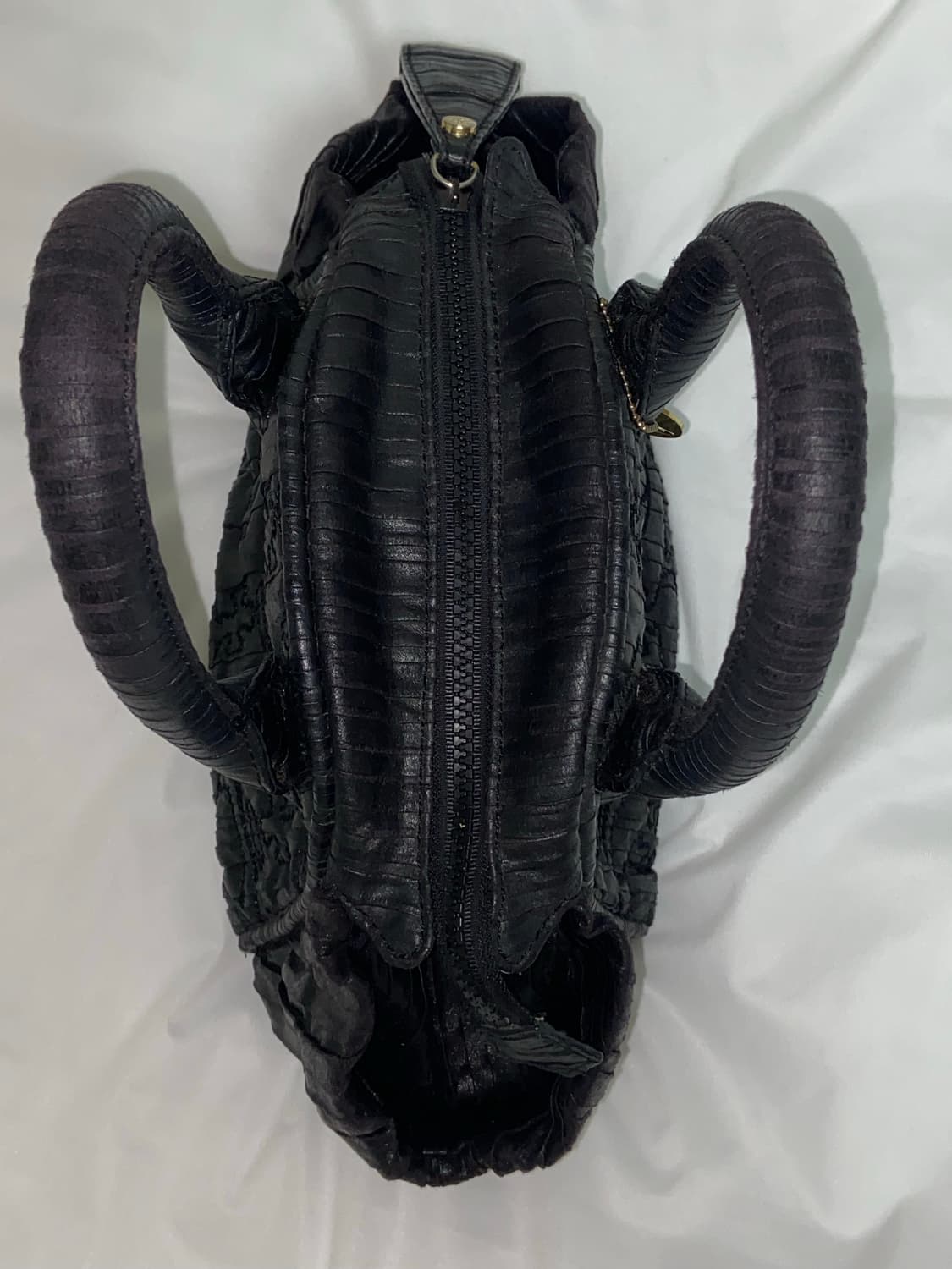 비비안웨스트우드 퀼팅 블랙 토트백 상품이미지5